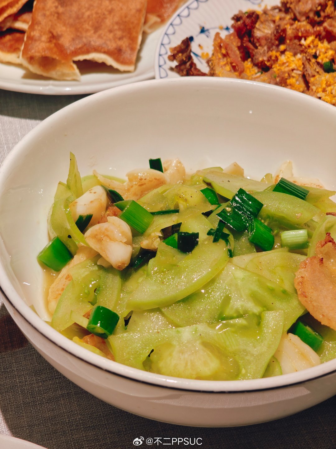 📷生活可以很糟糕工作可以很无趣但是吃到好吃的饭就能感觉被安慰到感觉吃完这顿饭 
