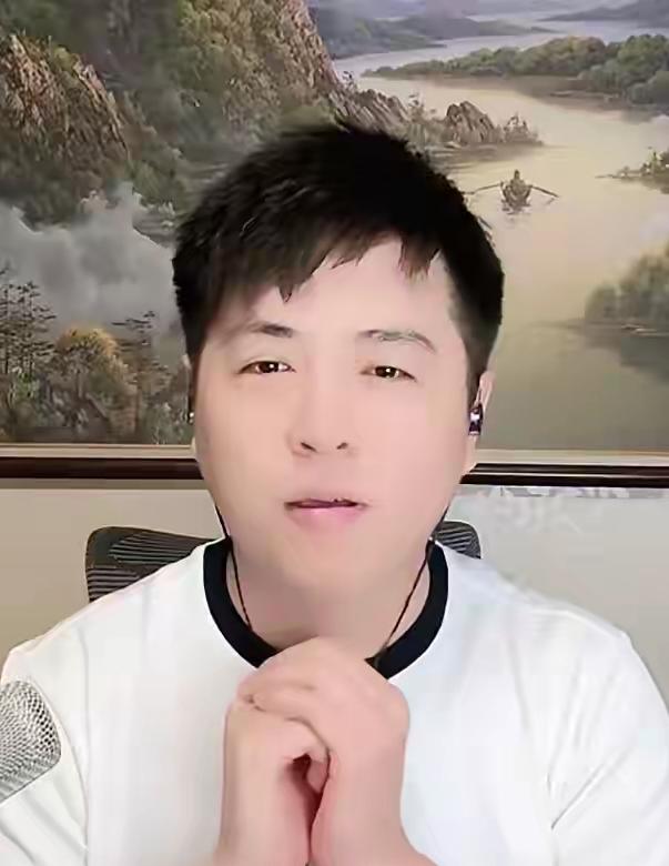 伦巴现在直播真是肉眼可见的凉。在浙江卖衣服人气骤降，整场尴尬到不行，被问尺码还不