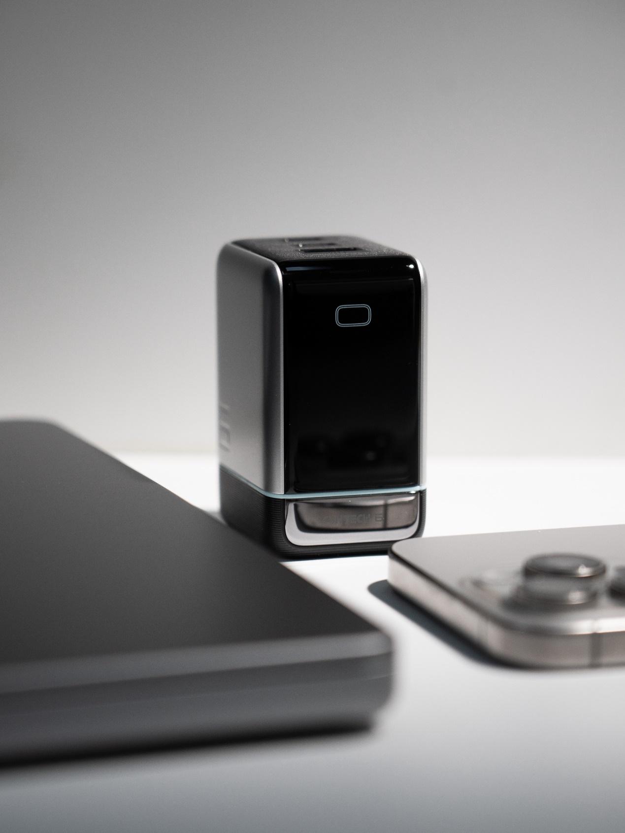 谁还在傻傻用原装？iPhone 快充被国产卷疯了，不伤电池还便宜


今年苹果春