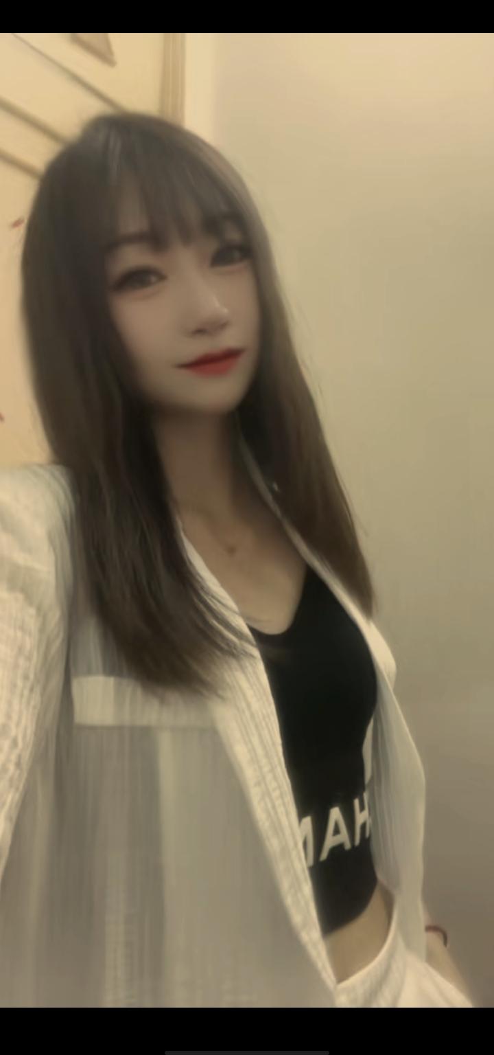 妩媚动人，勾魂少妇[玫瑰][玫瑰][玫瑰]