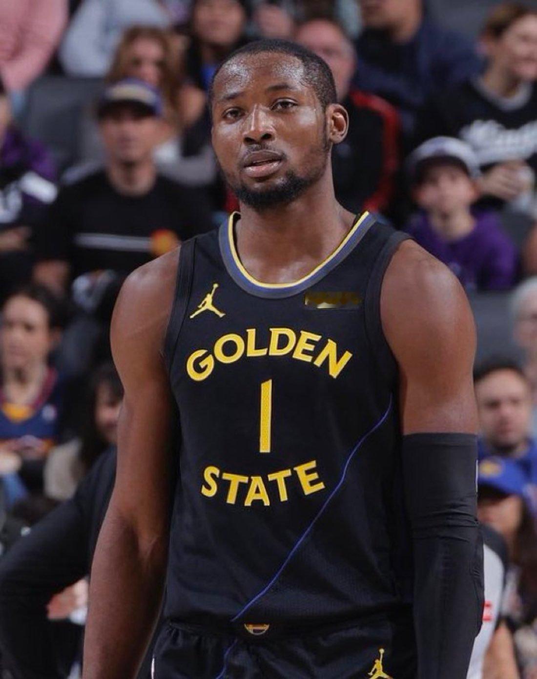 一个很浅显的道理你自己都看不上的球员换不来你看得上的球员所以其实勇士换波尔津吉斯