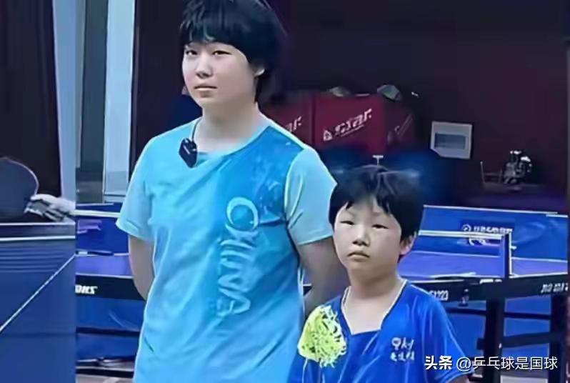 这姐俩未来能不能成为姐妹搭档？
     张本宇在日本把一双儿女都培养成了乒乓球