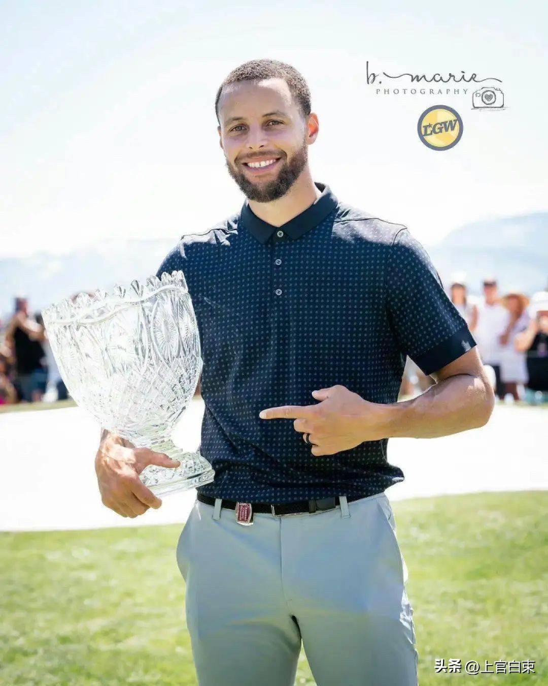 斯蒂芬curry应不应该再复出接下来的比赛呢？？我觉得非常应该！！因为——他已经