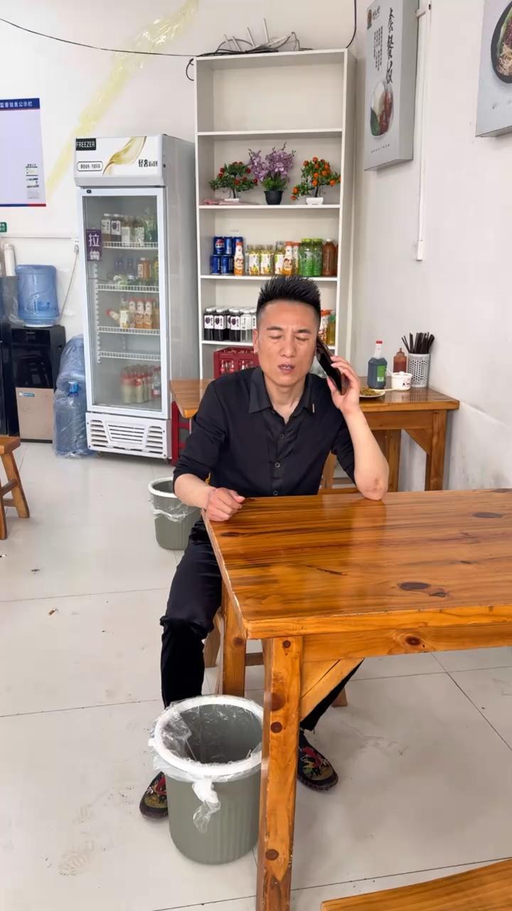 我的钱什么时候给我？我现在身上一分钱也没有了，怎么可以要？