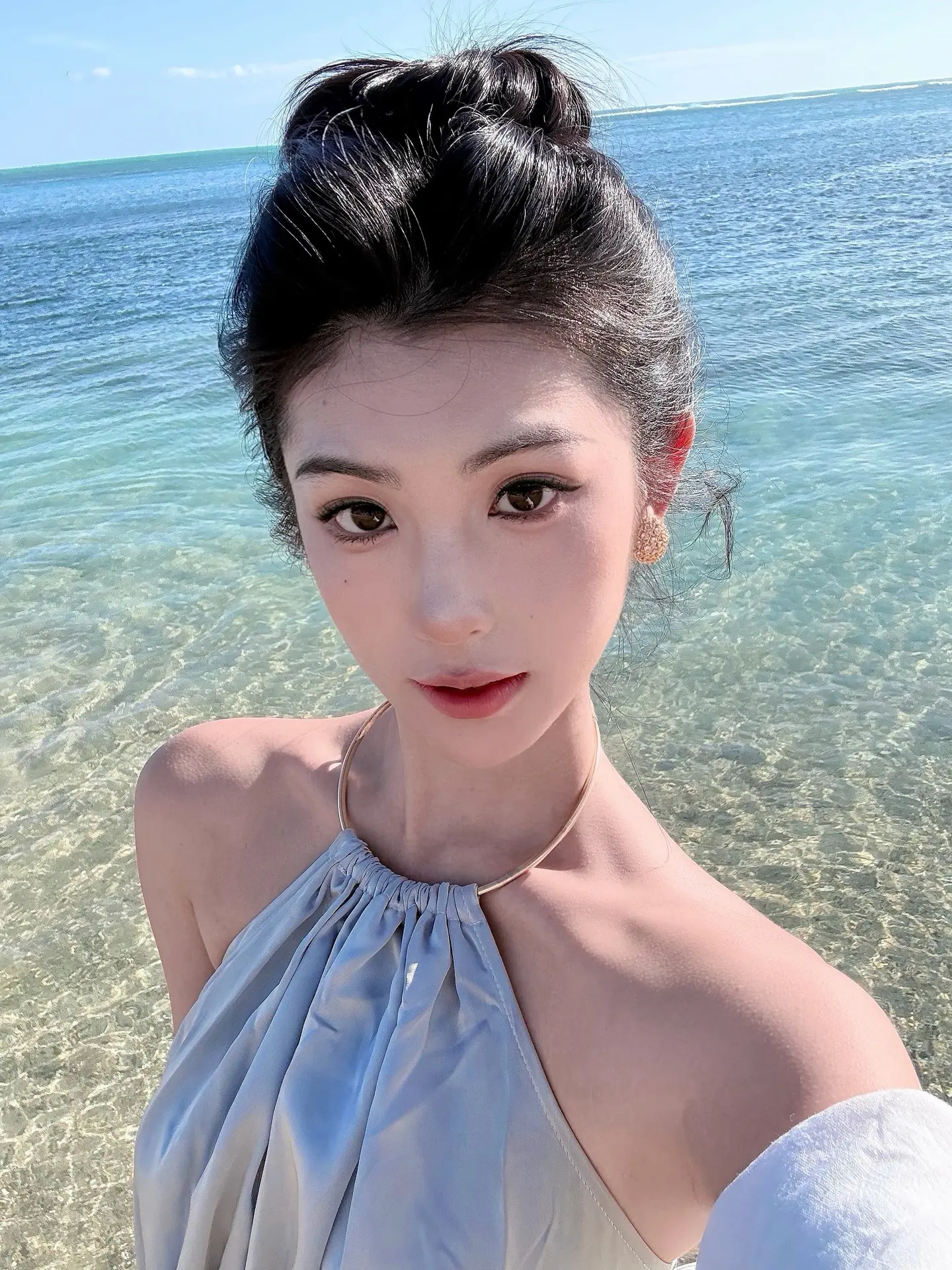 做了一场梦 醒来在蓝色海边