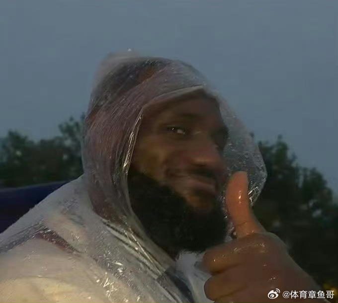 詹姆斯 勒布朗的纪录无人能破！詹姆斯生涯进球数历史第一 投篮命中数第一得分第一出