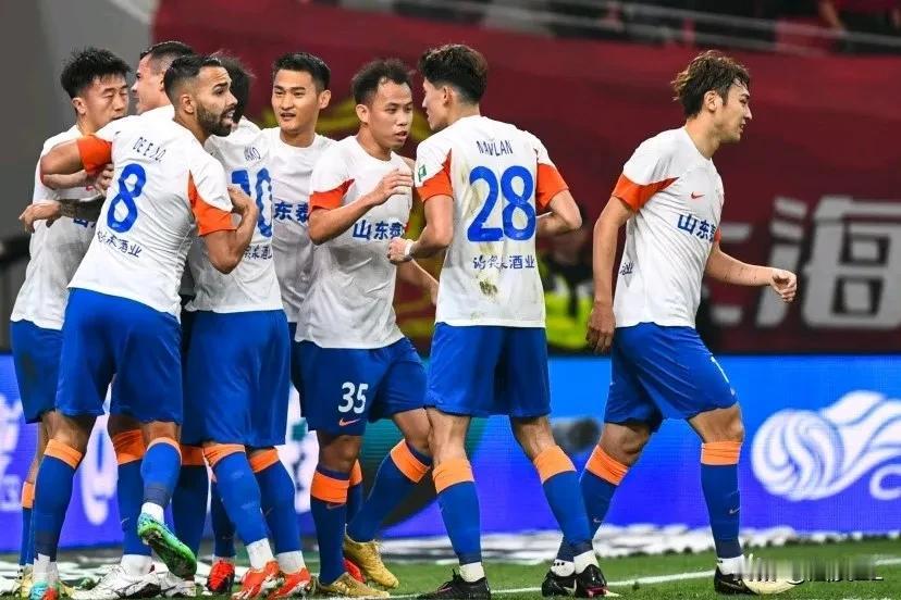 放弃幻想！泰山队本赛季应该定位在前7名比较合理。
  截止目前，泰山队从未排出过