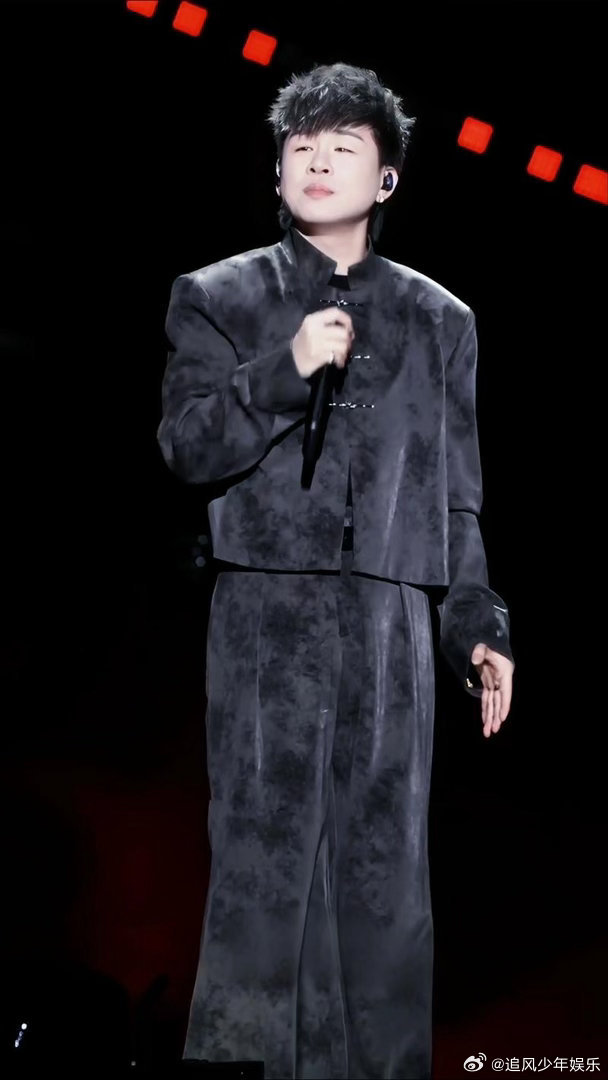 胡彦斌上次北京个唱还是15年前胡彦斌上次北京个唱还是201115年前的遗憾终于要