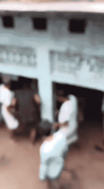 印度乡村爱情故事：已婚女子与情人被当场捉奸，被公公婆婆一家人集体暴打！事件发生在