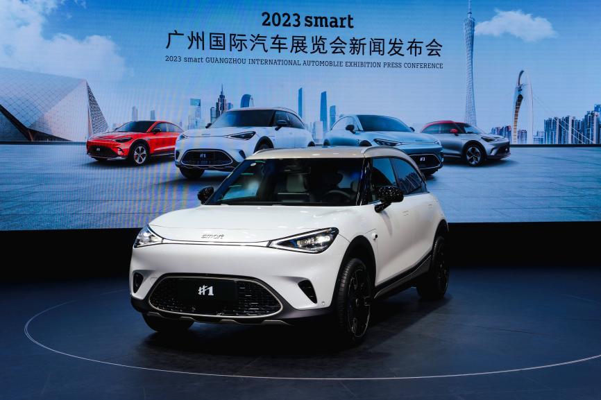 在这届广州车展上，smart虽然没有新车的亮相，但宣布的几件事同样意味着磨刀不误