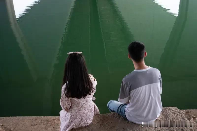房贷考验男友失败，6万元背后的爱情双重标准

一面要求对方证明真心，一面拒绝承认