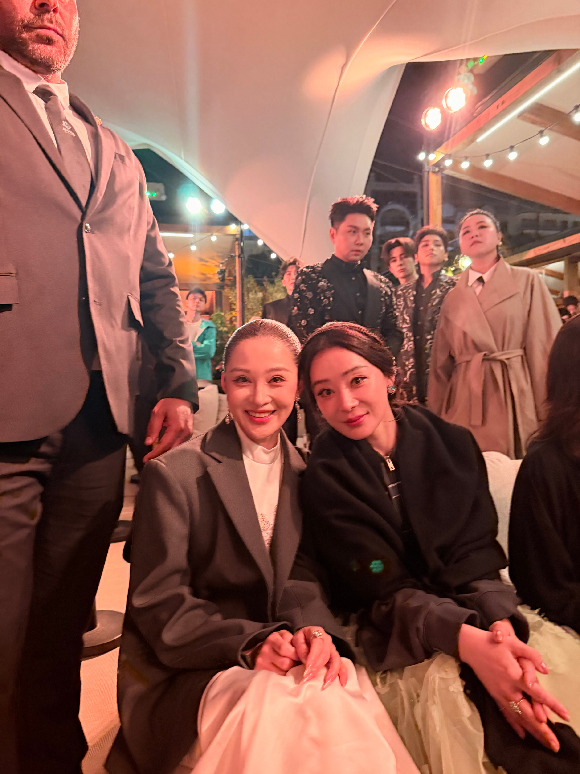 孙嘉璐戛纳发袁姗姗张艺兴合照孙嘉璐戛纳晒出与袁姗姗张艺兴合照，三位状态绝佳气质出