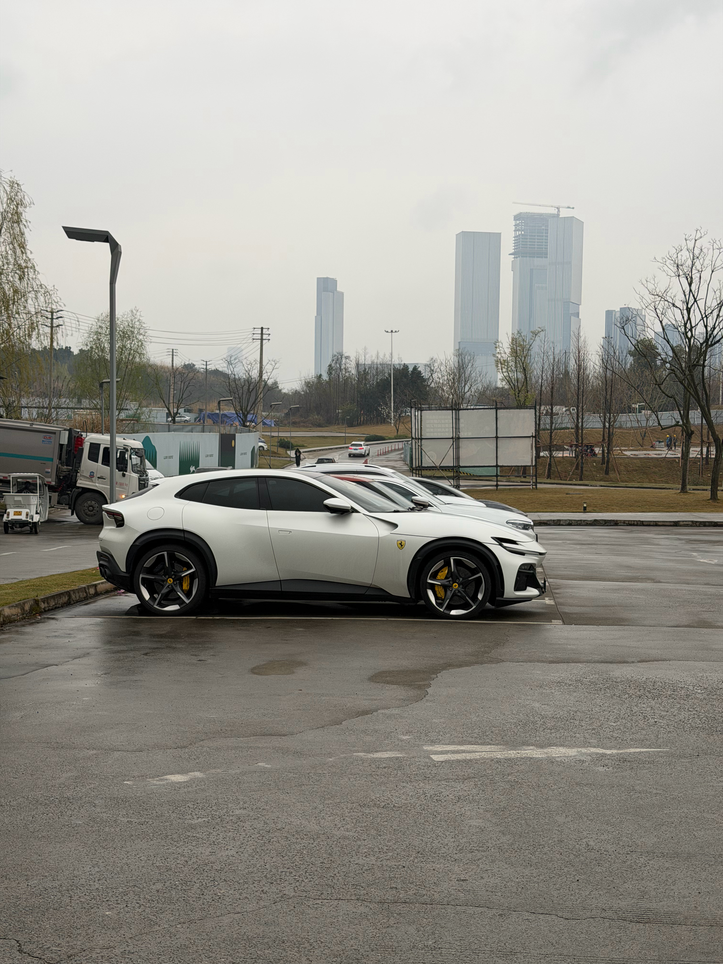 好家伙 第一眼又看错了你的下一台车 成都