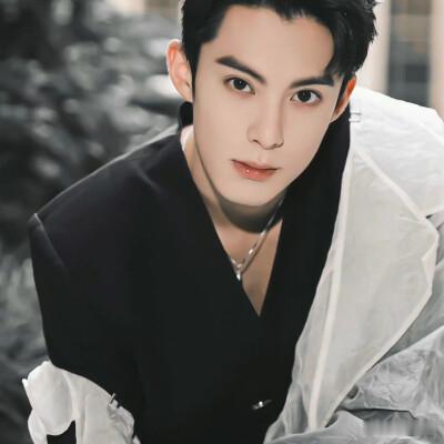 王鹤棣说祝大家永远不死被王鹤棣的祝福戳中！脱口而出“祝大家永远不死”，看似搞笑实