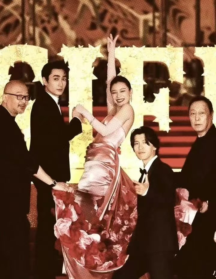 倪妮这张图，突然让我意识到，为什么上影节是国内唯一国际A类电影节，仿佛阴雨天都有