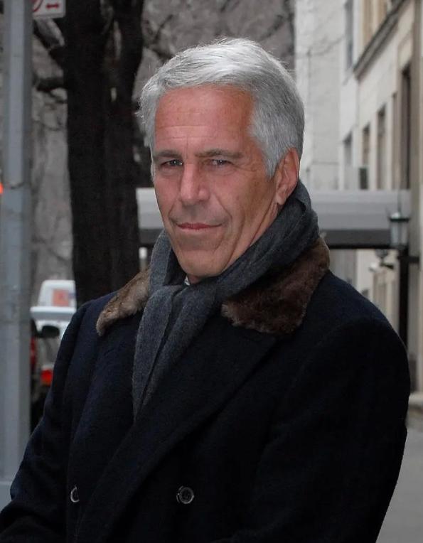 十几年前，我们悄悄拦下了一个恶魔！爱泼斯坦曾经有几次机会可以前往中国，但最终都没