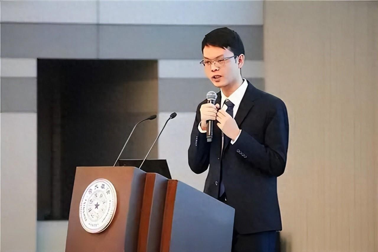 清华AI天才愤然离职，抗议将中国列为敌对国家。宁可丢掉工作，也要抗议将中国列为敌