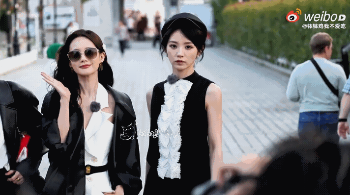 桐心薇泯 美女对我的眼睛很好，大吃特吃 ​​​