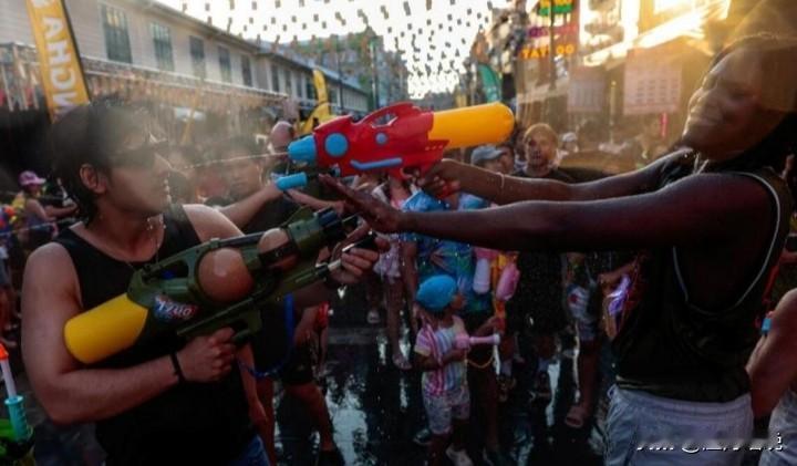 泰国准备收紧60天免签逗留期，以应对游客滥用与安全隐患，从“宽松免签”到“精准筛