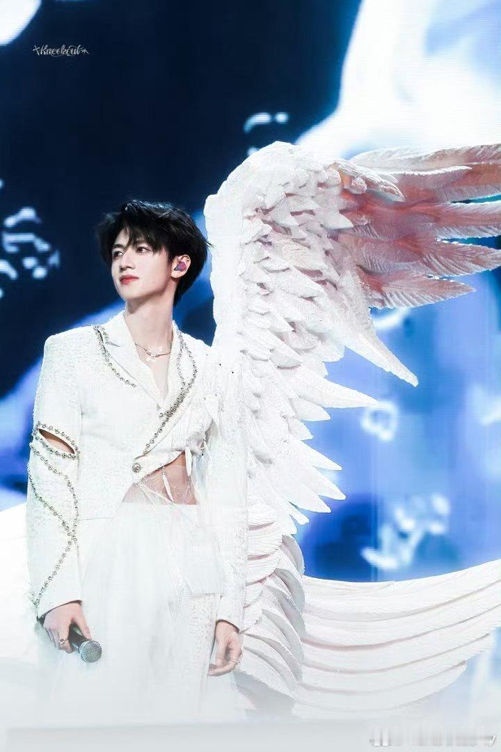 我愿称这张脸为伟大