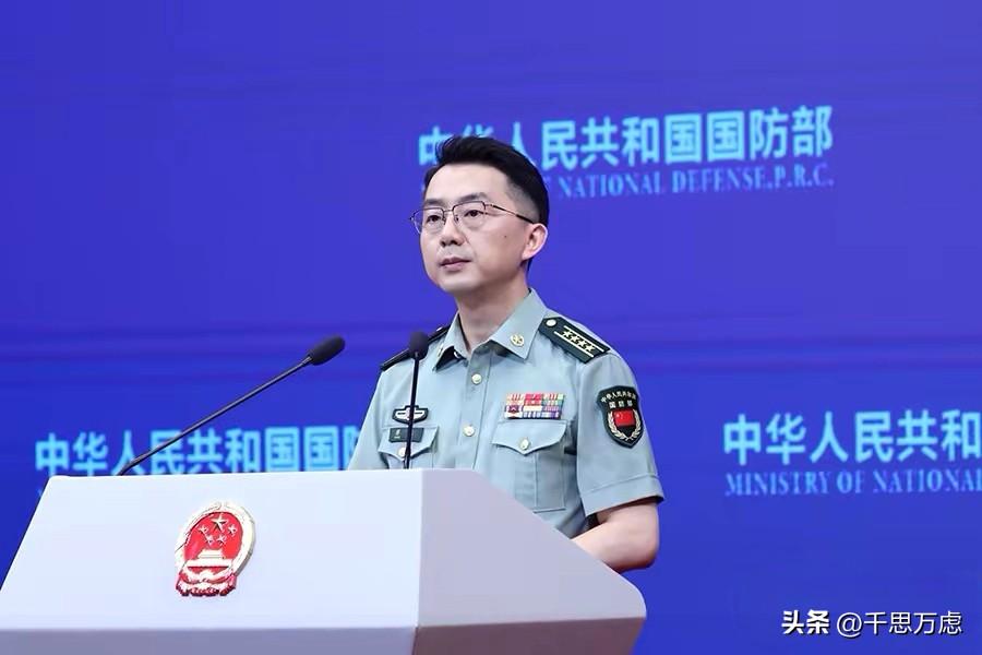 解放军打造台湾地区主要行政建筑等比例模型进行演练，明确告诉台湾同胞：解放军针对的