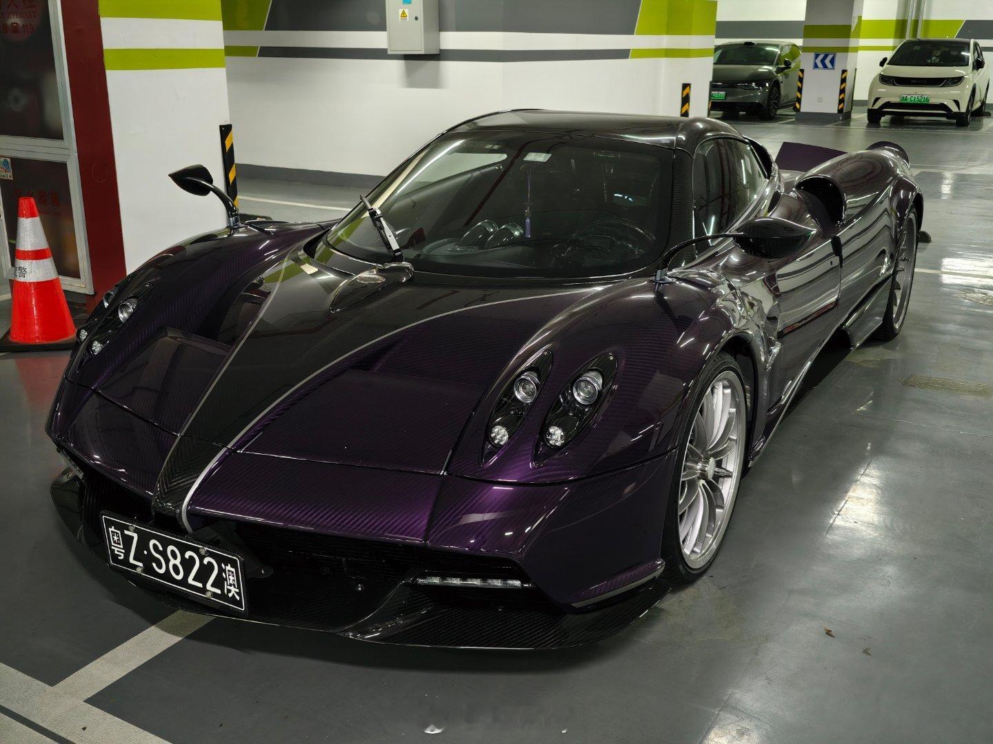 地库发现个狠货。帕加尼huayra超跑超跑