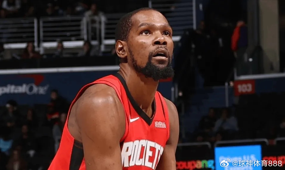 03月03日讯 NBA常规赛，火箭客场123-118战胜奇才。全场比赛，火箭前锋