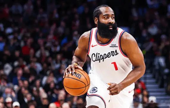 哈登最后的倔强——关键时刻的救赎本场比赛小卡，科林斯不打，祖巴茨火线复出，巴图姆