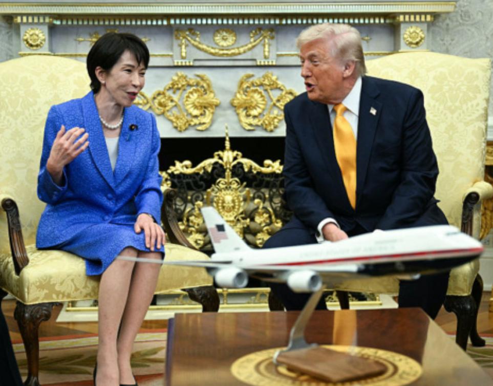 高市早苗刚到美国，美情报部门就发提醒：中国在钓鱼岛或办大事。
 
高市早苗目前已