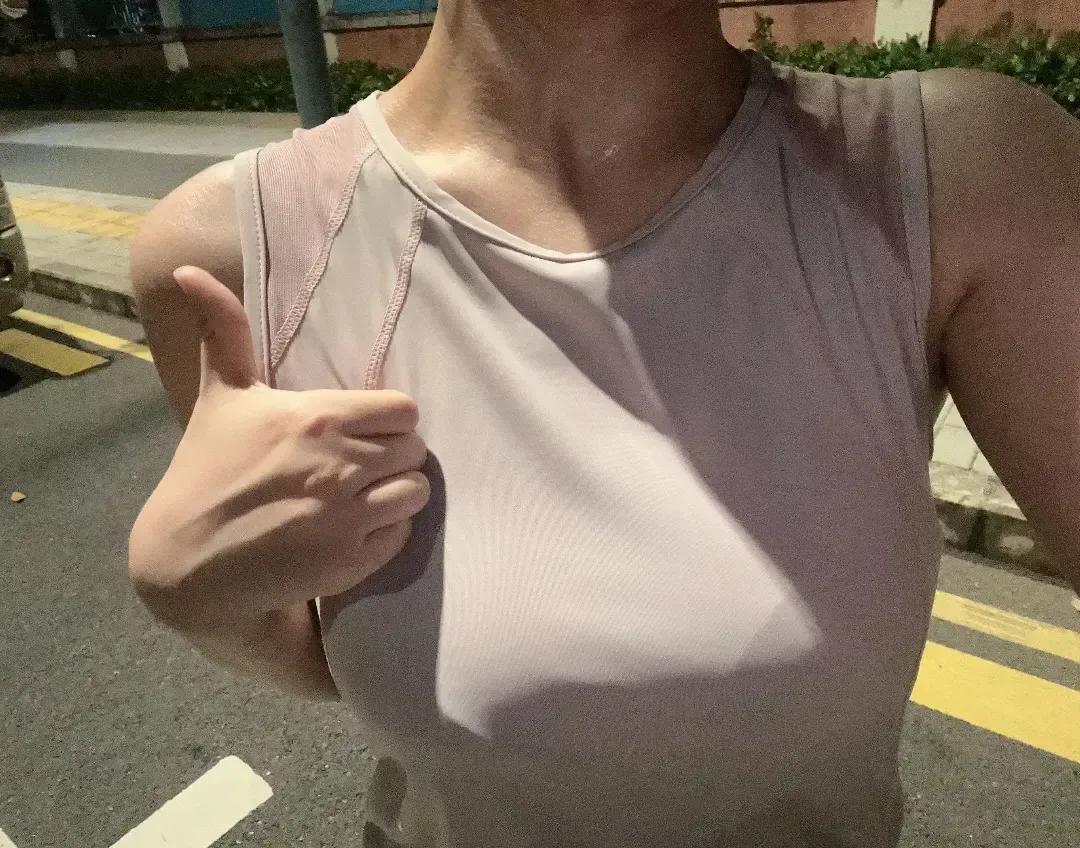 如果你看过我哭，看过我难过的样子，告诉你很多我过往的故事，那么你是我真心相信的人