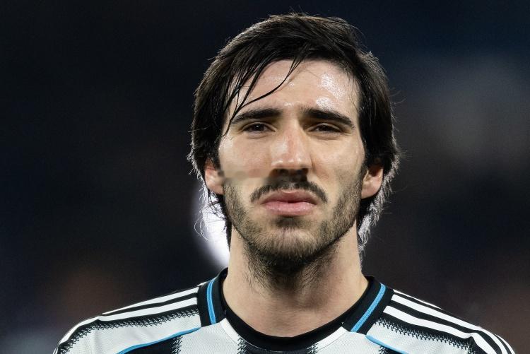 对标伊萨克！英媒：纽卡对托纳利标价1.25亿镑，可能吓退一众球队足球 02月10