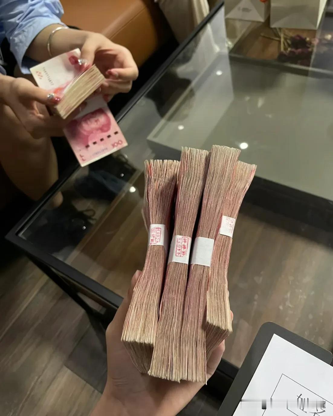 全球薪资大曝光！瑞士傲居43000元，中国仅7176元垫底！惊呆了！瑞士居然高达