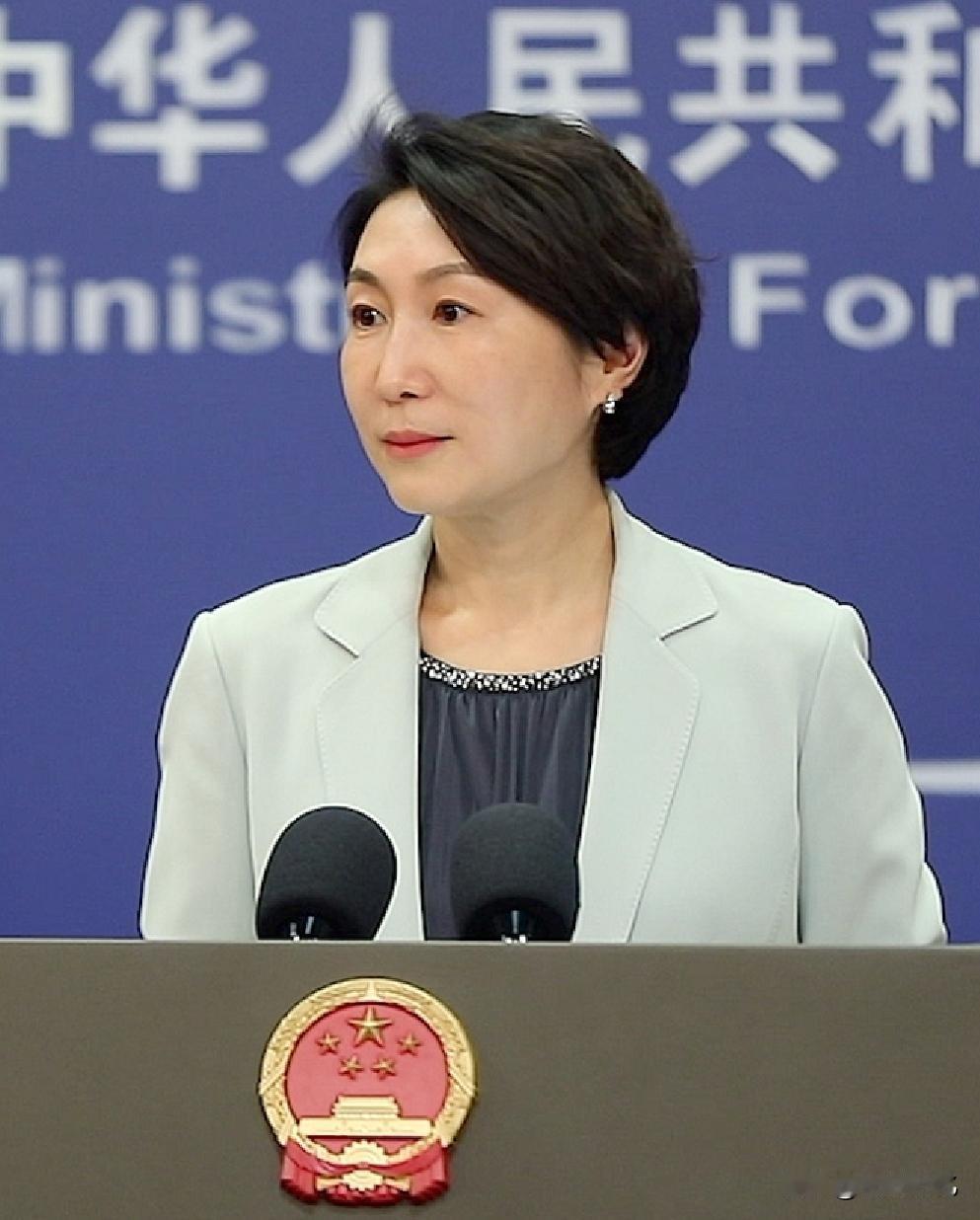 日方称中国外交部经常直呼高市早苗的名字，要求给予她适当尊重。中国外交部发言人毛宁