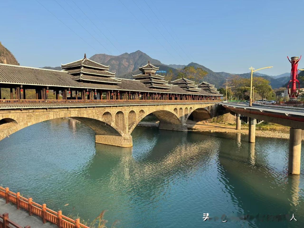 活到中年真的越活越通透
以前总觉得会算计、不吃亏的人特厉害
现在才发现 那些太精