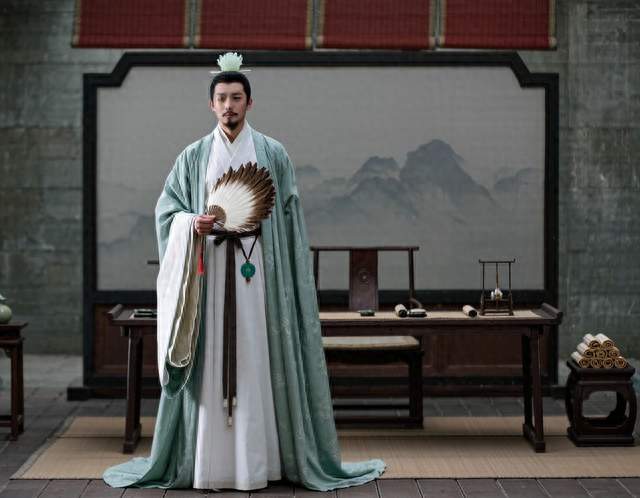诸葛亮用“空城计”时的心理，其实是在“赌司马懿的恐惧”