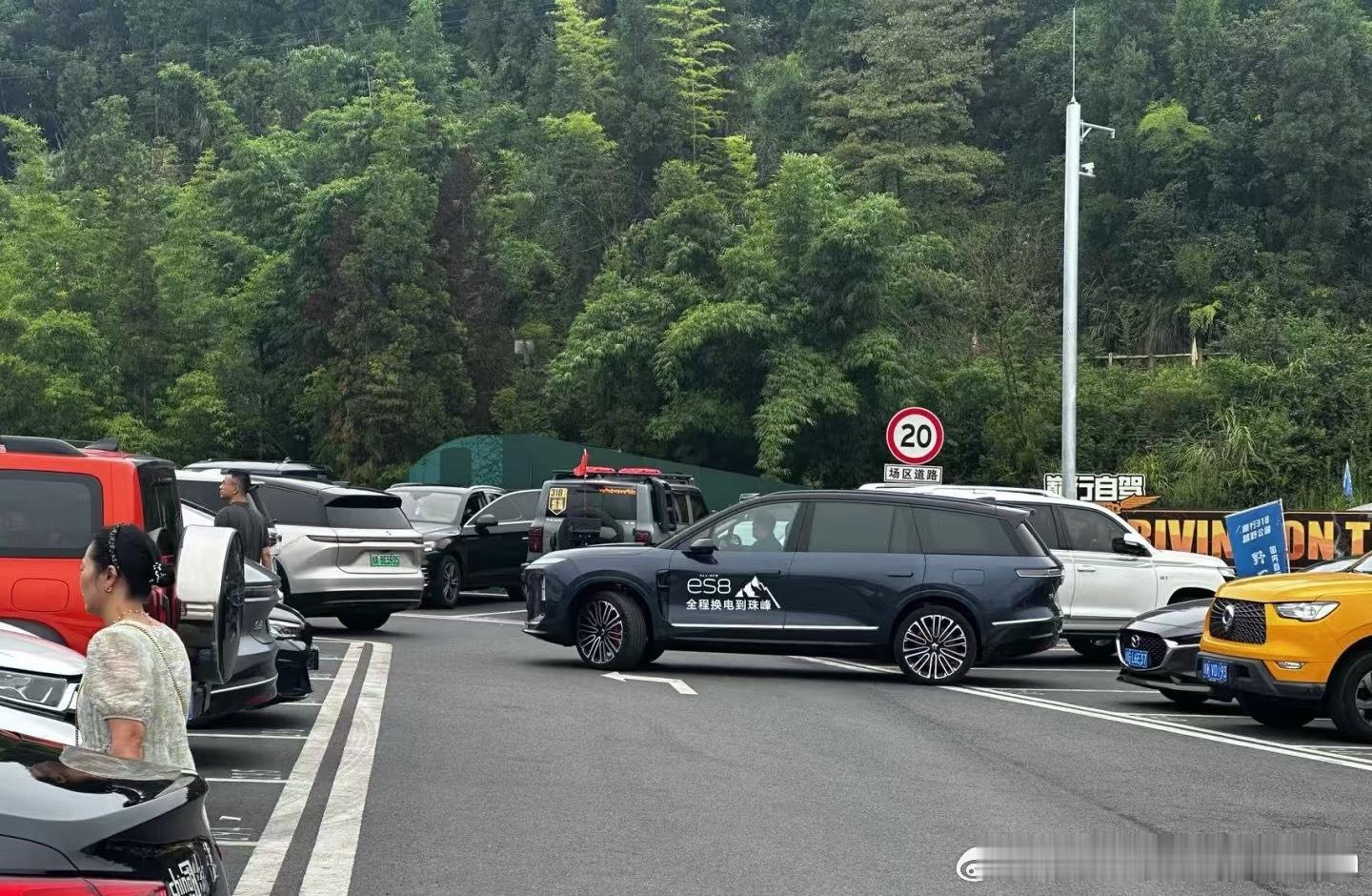 一路换电到珠峰！蔚来第三代ES8的珠峰大本营之旅，今天开启了。估计8月20日在成