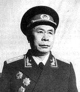 1955年开国授衔，中央要求每一位将军自己先申请军衔，这位将军左思右想，他填了个