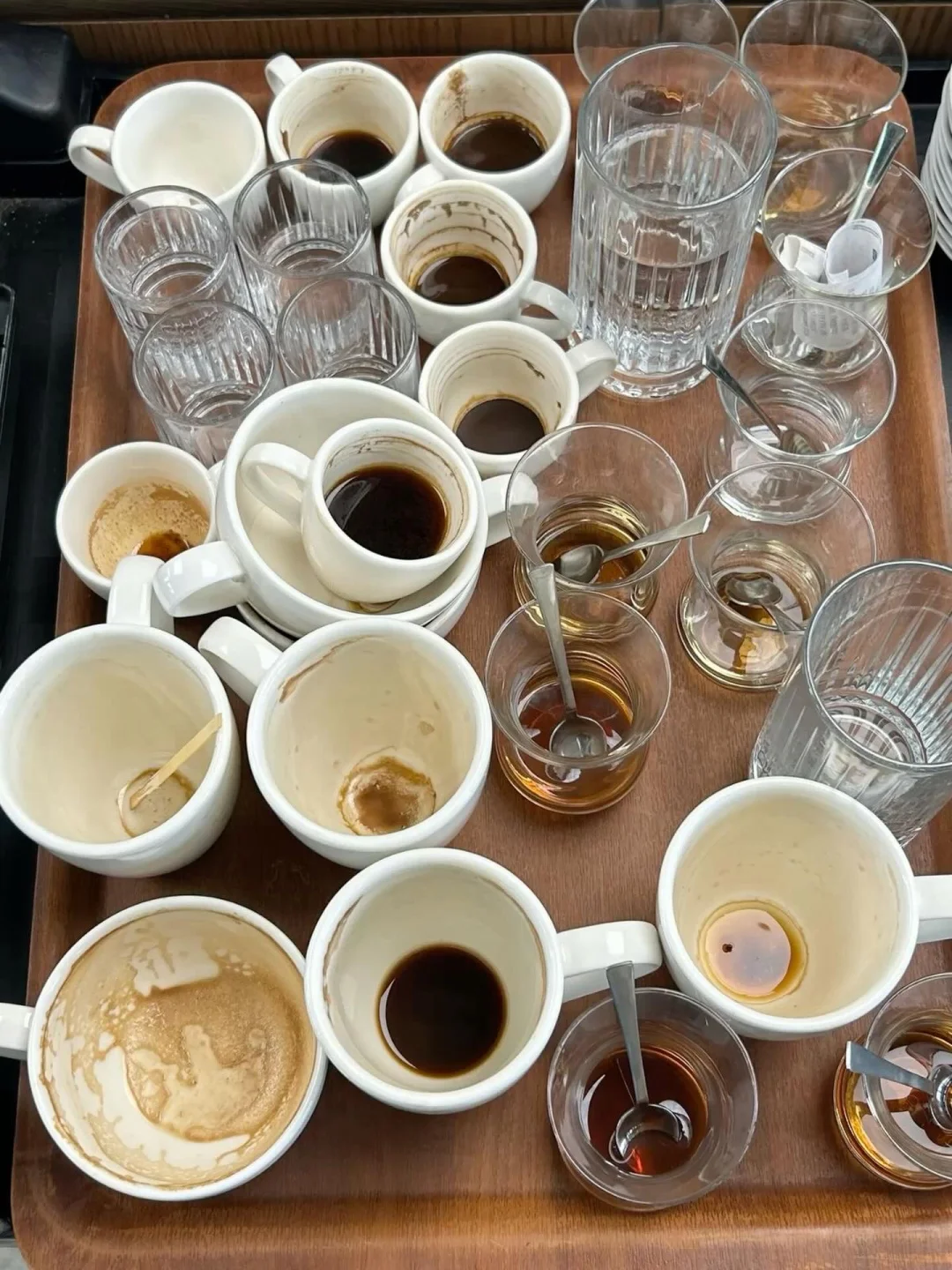 没人跟我说干咖啡师这么累啊🥹