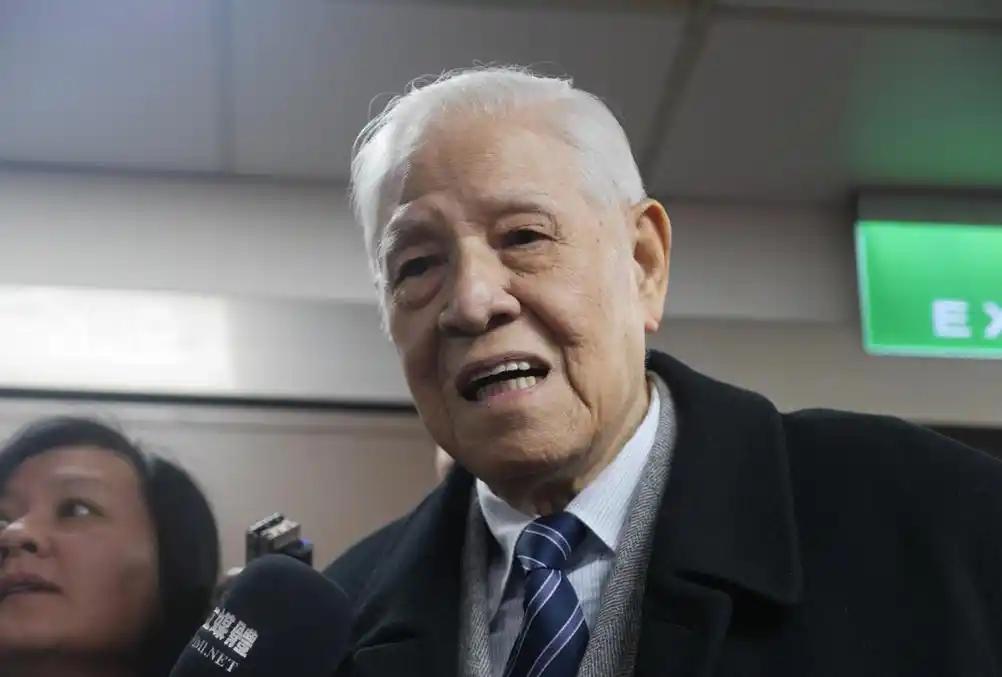 有人说李登辉亲日这么明显，当年怎么就能让蒋经国那么信任他，还一步步把他推到最高位