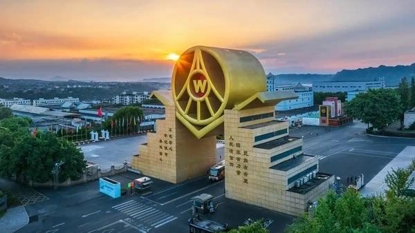 6月29日0时12分，四川宜宾高县发生5.5级地震。据地理测算，震中距宜宾五粮液