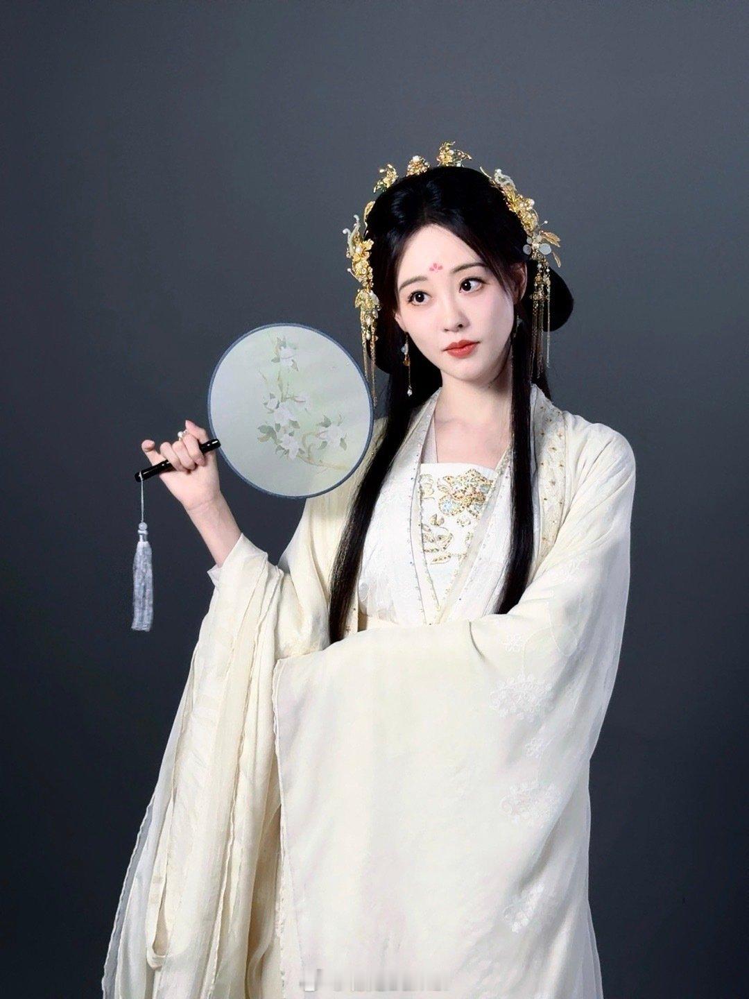 祝绪丹[超话]zxd祝绪丹宋一汀 🌙祝绪丹书卷一梦 我的梦境是一片花海，你是唯