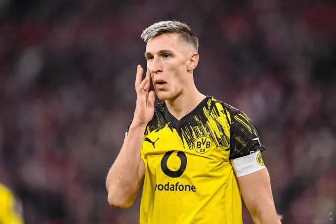 每日体育报、世界体育报等多家巴萨方面媒体记者的头版消息，他们援引了图片报的报道，