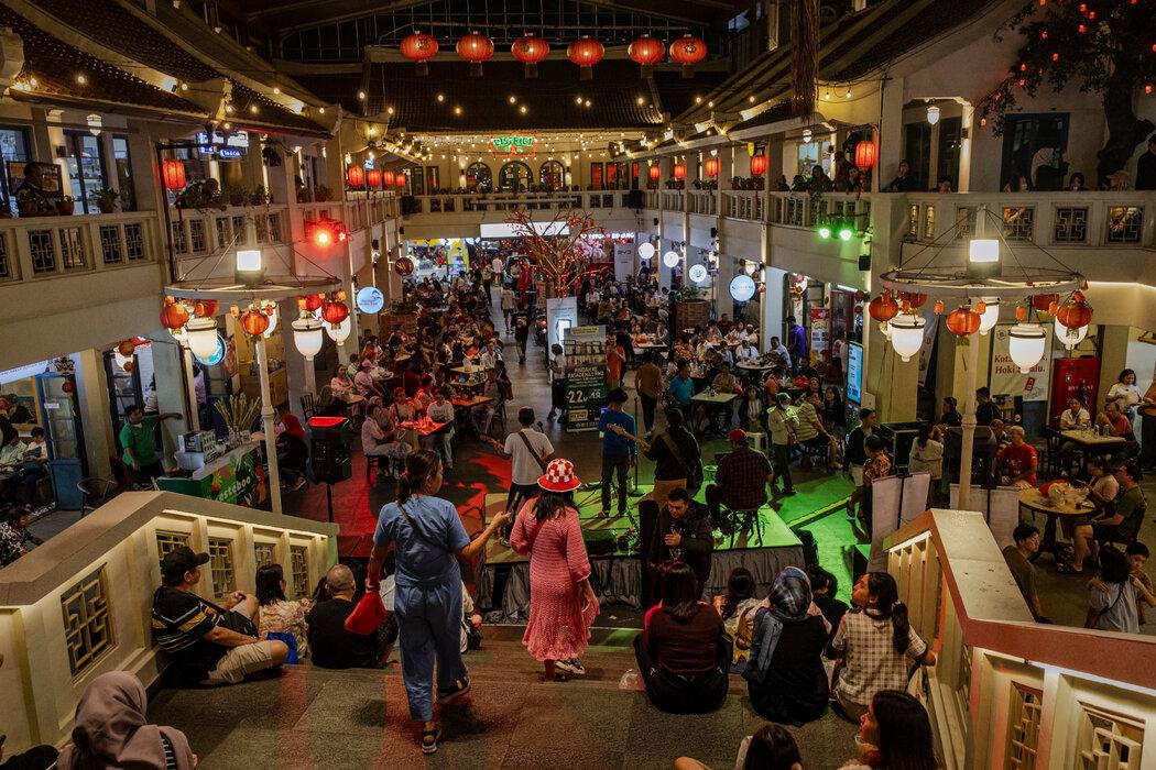 研究中，摘转如下，与朋友们分享——
……几十年来，中国一直是生产吸尘器、雨伞和人