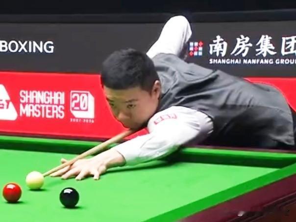 赵心童三杆过百、五连鞭，6-2轻取丁俊晖，挺进上海大师赛八强！
 
 
北京时间