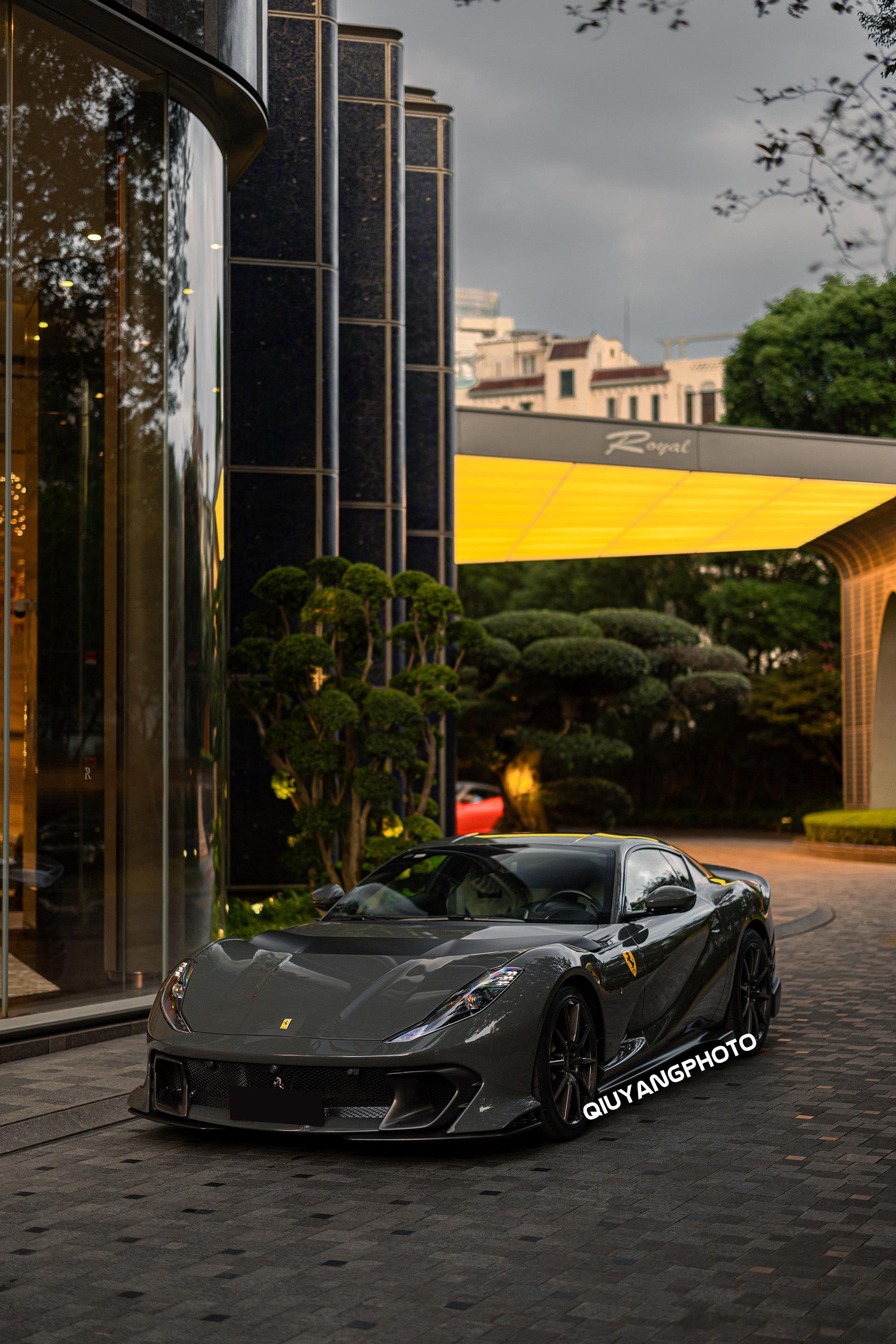 Grigio Scuro Ferrari 812 Competizione #c
