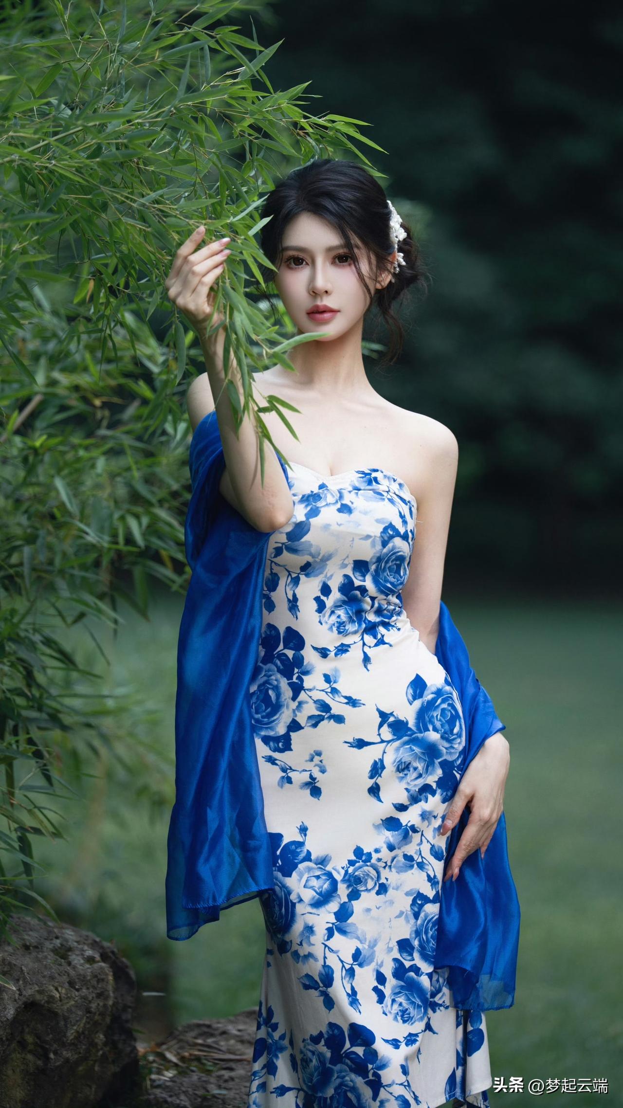 日暮青山绿 我心清且微 ​​​