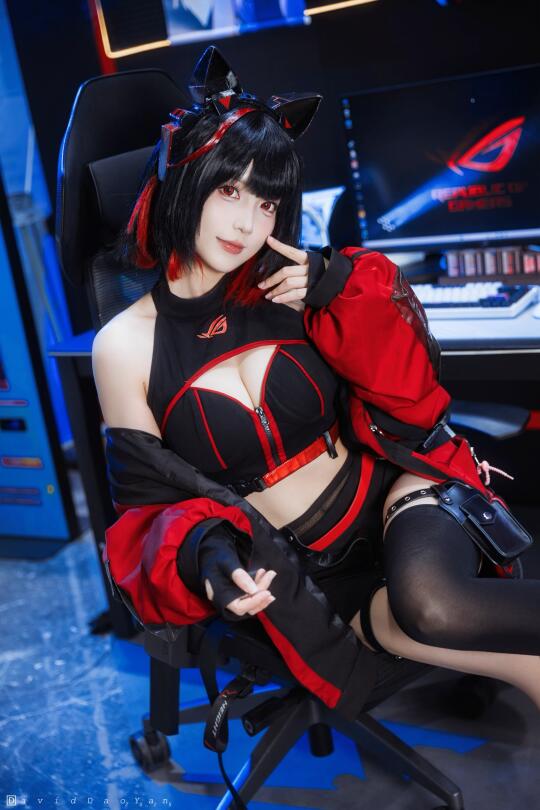 这个看板娘好好看😍