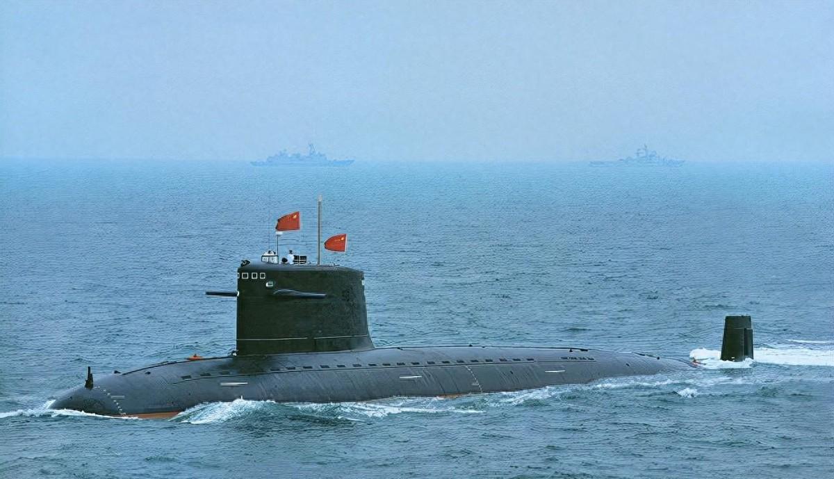 1994年美军航母围困我国核潜艇三天，最终紧张局势是通过什么方式被成功化解的呢？
