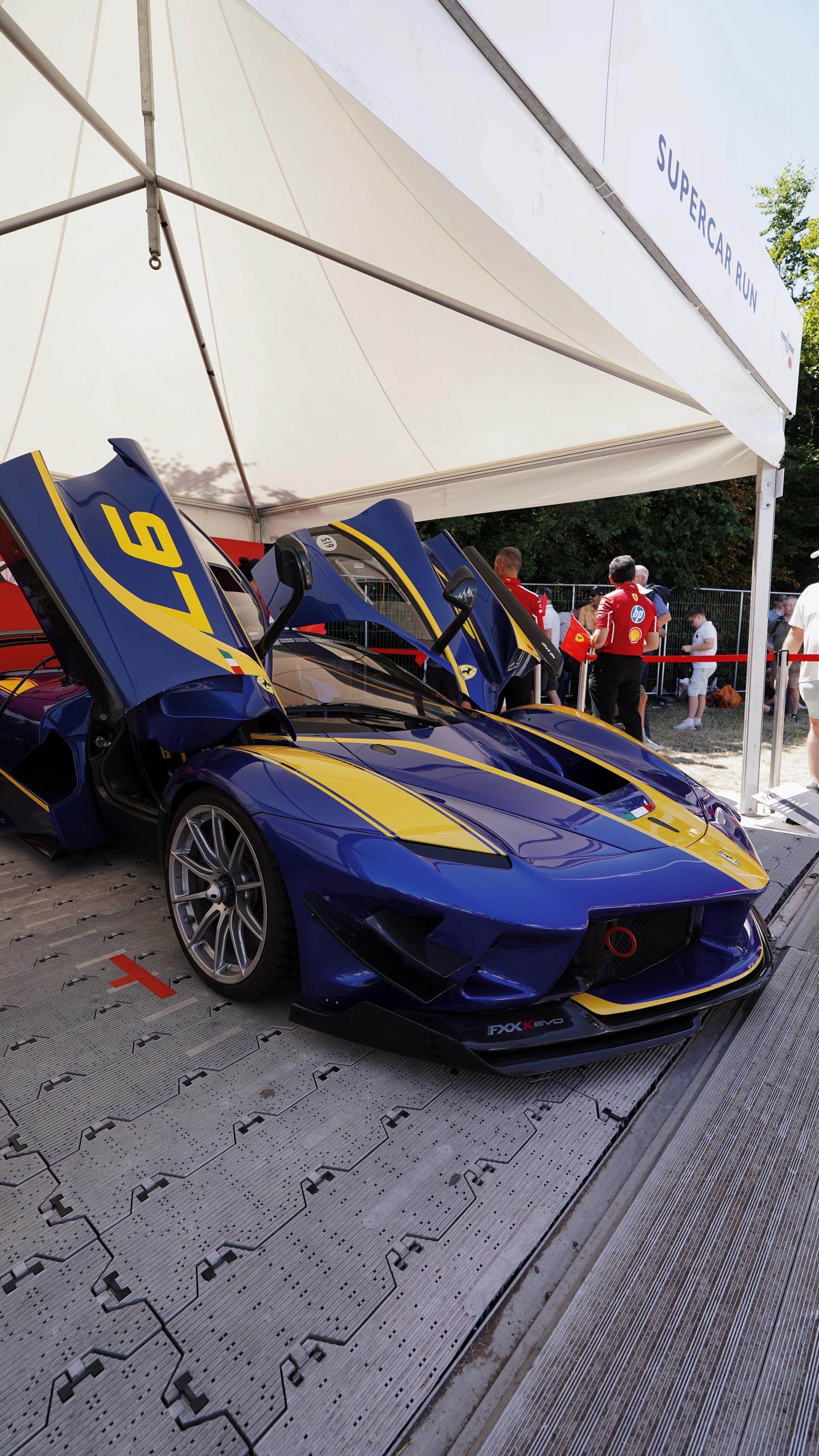 【价值3000万的超跑，但是不能上路】如果你有 3000 万，你会选择...