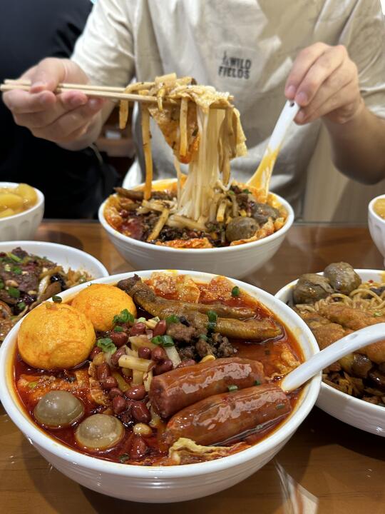 最后和前男友一起吃螺蛳粉了😭